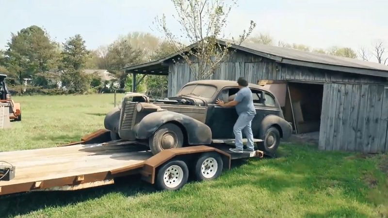 Discovering a Forgotten Treasure: 1938 Buick Comes Out Of The Barn After 30 Years, All-Original Survivor