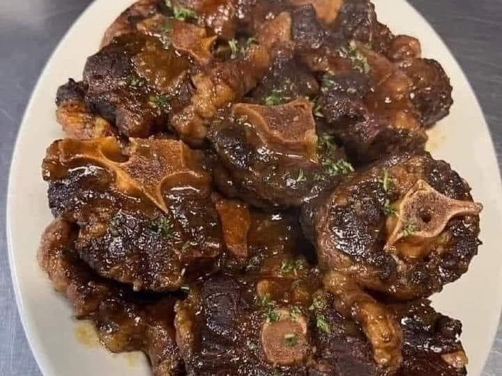 Smothered Oxtails